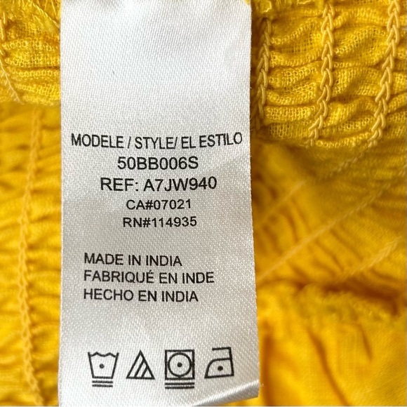 Razzle Dazzle Adorable Sleeveless Crop Top Stretch Back & Ruffle Hem Medium - Picture 6 of 8